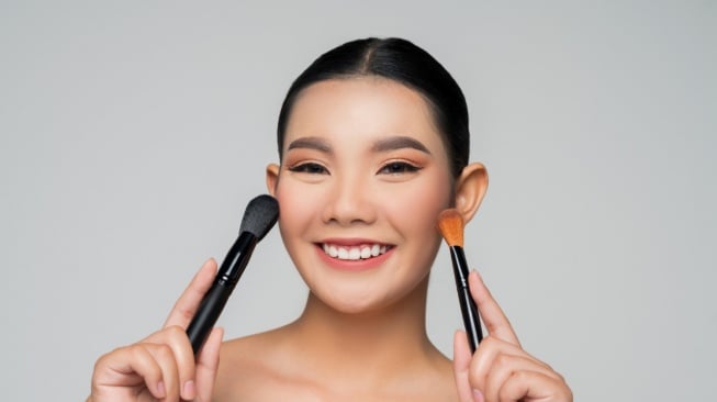 10 Skincare & Makeup Viva MURAH < Rp10.000: Wajib Coba!