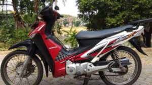 5 Motor Bekas Irit & Tangguh: Pilihan Aman Karyawan UMR!