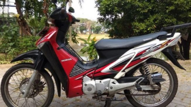 5 Motor Bekas Irit & Tangguh: Pilihan Aman Karyawan UMR!