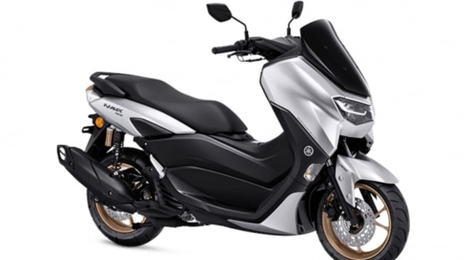 6 Motor Stylish & Nyaman: Pilihan Terbaik Wanita Tinggi, Bebas Pegal!