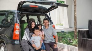 8 Mobil Bekas 3 Baris Ternyaman & Irit BBM untuk Keluarga?