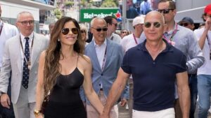 Demo Warga Venesia Hadang Pernikahan Mewah Jeff Bezos