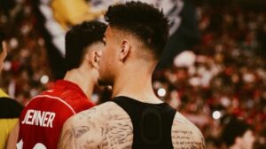 FC Twente Jual Mees Hilgers Rp173 Miliar: Kejutan Transfer Mengejutkan!