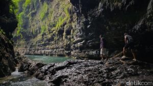Green Canyon Pangandaran: Terbuka Kembali, Jelajahi Pesona Alamnya Sekarang