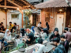 Jelajahi 5 Kafe Vintage Keren di Suryakencana Bogor