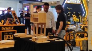 Kuasai Rumahmu Sendiri: Perkakas Wajib Perempuan untuk DIY Mudah
