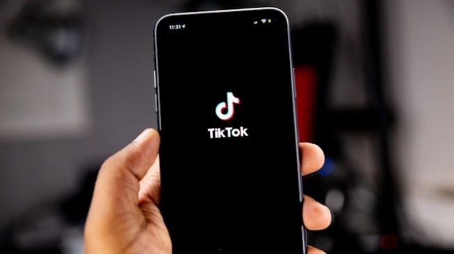Rahasia 8 Cara Cuan Melimpah dari TikTok 2025: Terbukti!