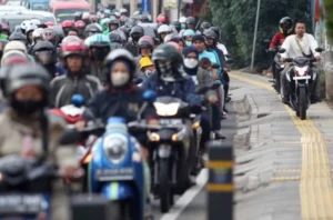 Tips Aman Berkendara Motor: Kuasai Persimpangan Jalan Raya