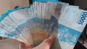 UMK Jatim 2025: 5 Terendah & 5 Tertinggi, Cek Sekarang!