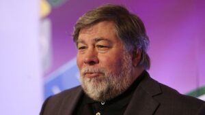 Pendiri Apple Ngaku Jarang Pakai AI, Katanya Mengecewakan