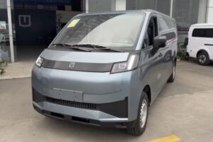 Debut Farizon V8E, Cargo Van Listrik untuk Efisiensi Bisnis