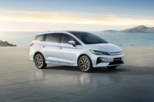BYD M6 Snowy: Varian Baru MPV Listrik yang Bikin Pasar Otomotif Makin Panas