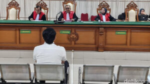 YouTuber Resbob Dituntut 2,5 Tahun Penjara